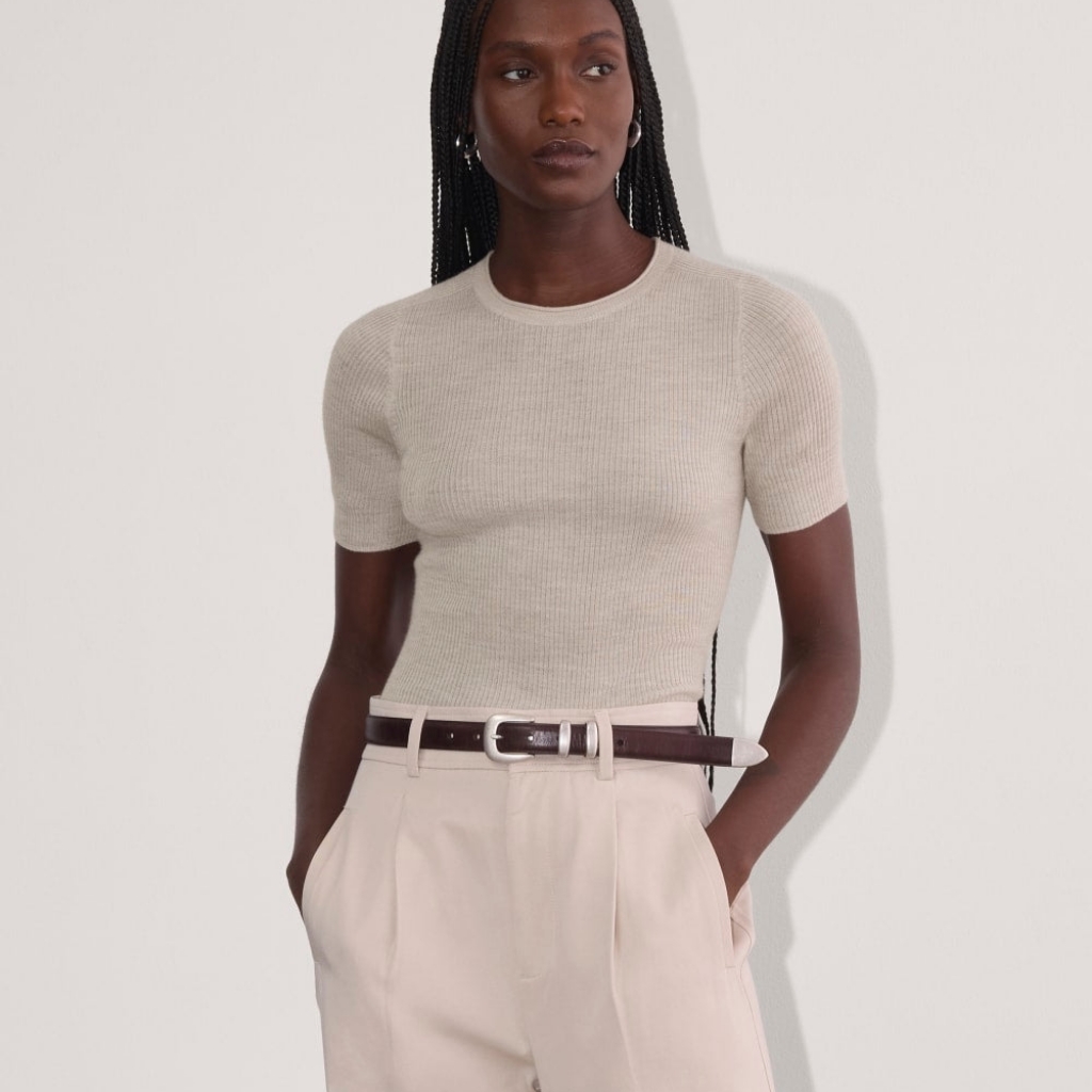 Everlane Sweater Womens Small Beige Ultrasoft Merino Wool Short Crew Ribbed